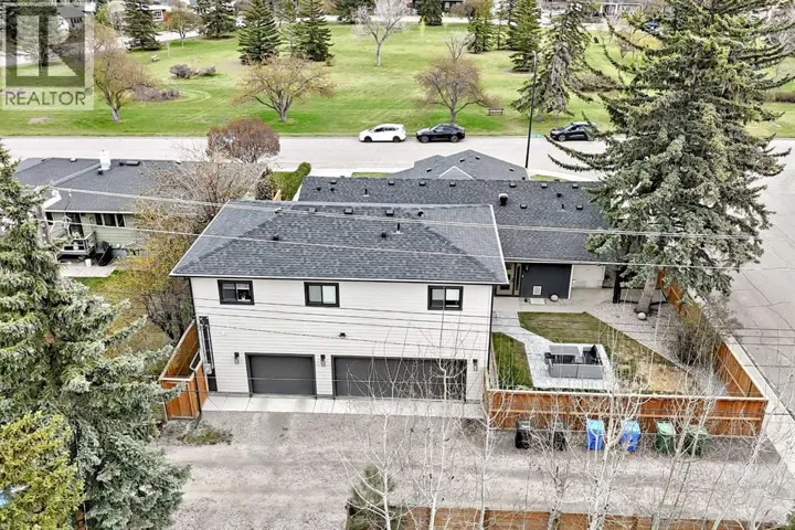 19 Mackay Drive SW, Calgary, Alberta T2V2A3