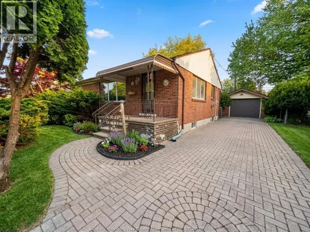 3033 Bruce Ave, Windsor, Ontario N9E1W6