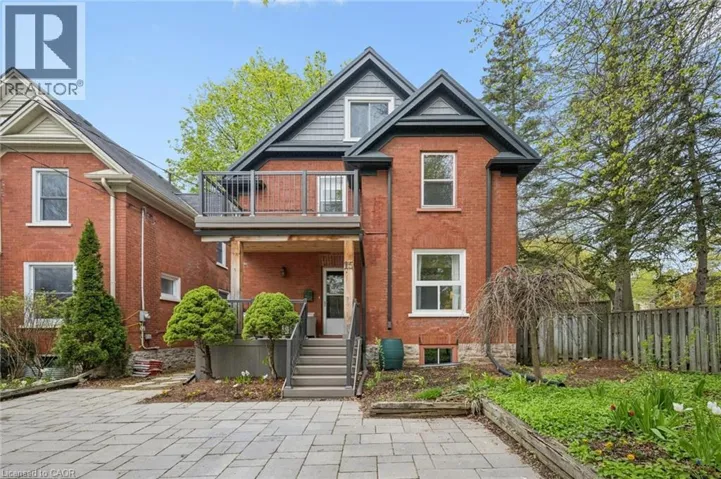 15 GORDON Avenue, Kitchener, Ontario N2H1N7