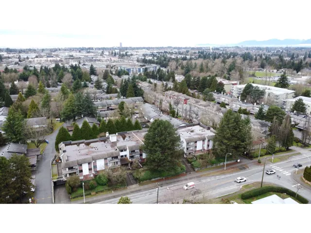 202 7473 140 STREET, Surrey, British Columbia V3W6G5