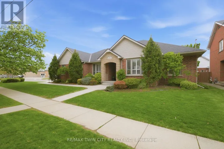 74 FRANKLIN STREET, Brantford, Ontario N3R1T4