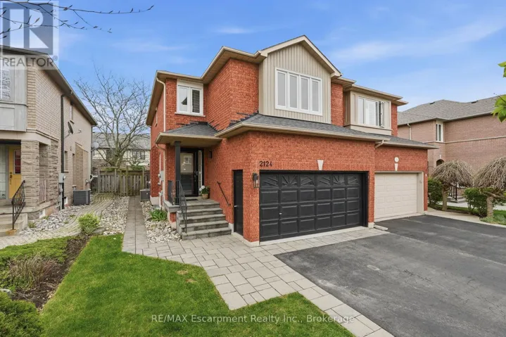2124 GLENHAMPTON ROAD, Oakville (WM Westmount), Ontario L6M3X1