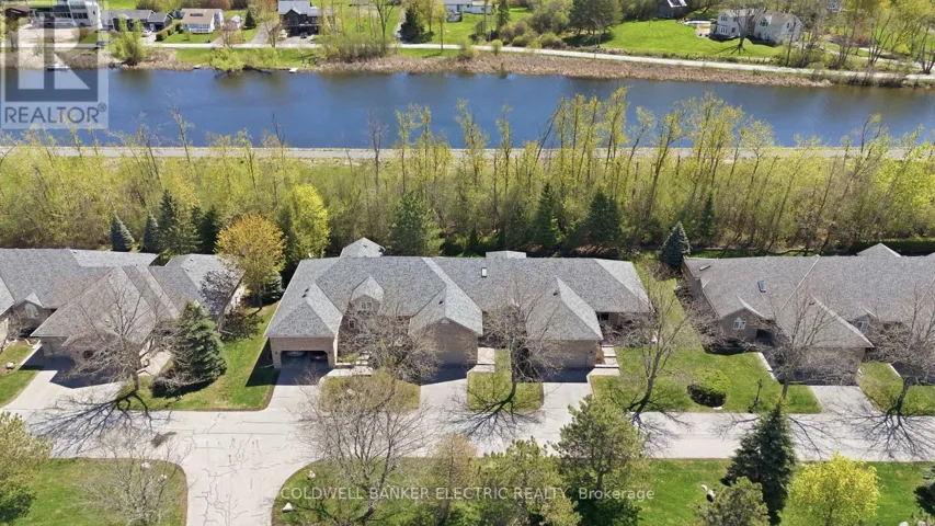 40 - 300 FRANMOR DRIVE, Peterborough (Ashburnham Ward 4), Ontario K9H7R2