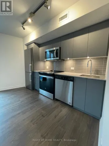 209 - 30 TRETTI WAY, Toronto (Clanton Park), Ontario M3H0E3
