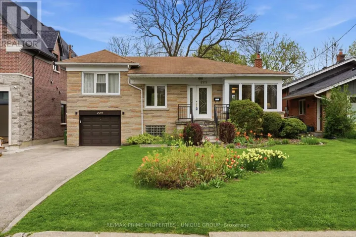 229 PARK HOME AVENUE, Toronto (Willowdale West), Ontario M2R1A1