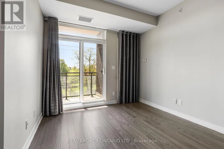 323 - 3560 ST CLAIR AVENUE E, Toronto (Kennedy Park), Ontario M1K0A9