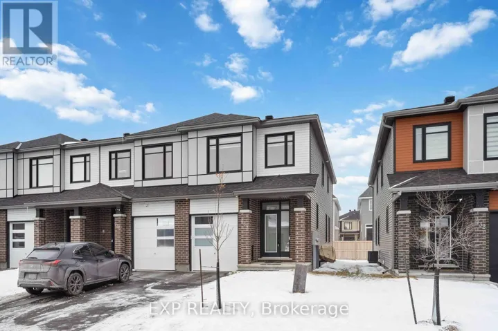 934 CLARKIA STREET, Ottawa, Ontario K1T0Y1