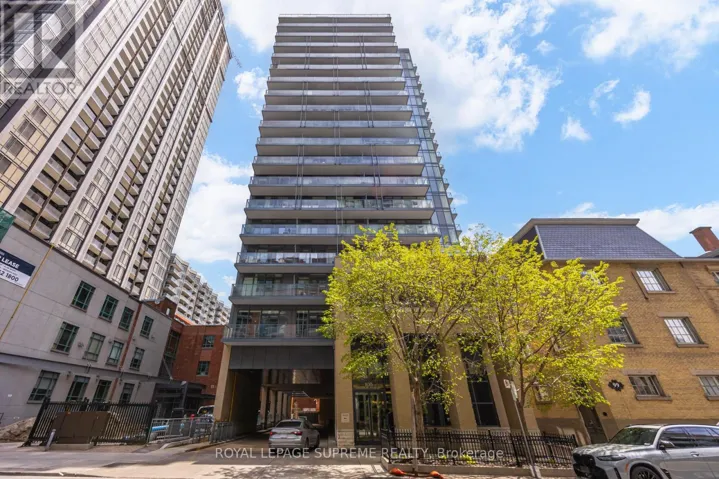 2005 - 105 GEORGE STREET, Toronto (Moss Park), Ontario M5A0L4