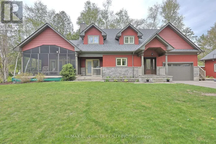 6436 ROBERT AVENUE, Lambton Shores, Ontario N0N1J2