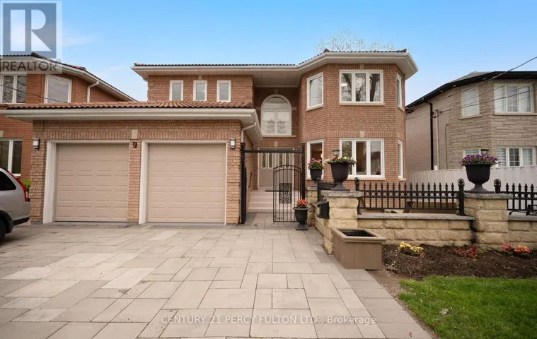 9 GORDON AVENUE, Toronto (Agincourt South-Malvern West), Ontario M1S1A6