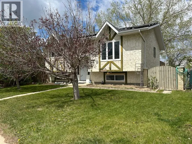 44 Wildrose Crescent W, Brooks, Alberta T1R0A4