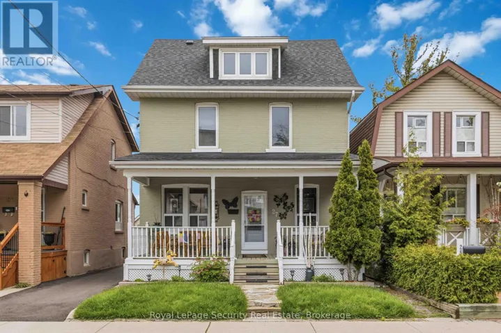 27 HOLLEY AVENUE, Toronto (Weston), Ontario M9N2C4