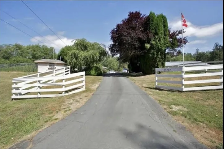 25707 8TH AVENUE, Langley, British Columbia V4W2J8