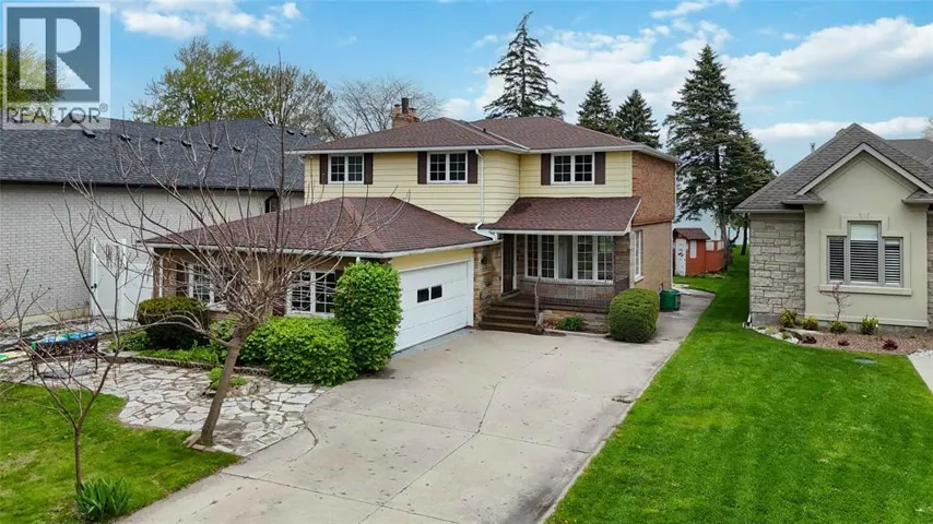 2088 LAKESHORE ROAD, Sarnia, Ontario N7X1Z1