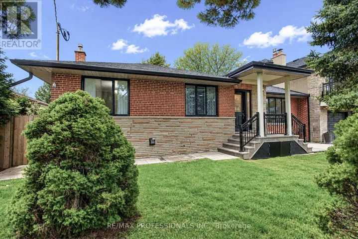 40 COWLEY AVENUE, Toronto (Islington-City Centre West), Ontario M9B2E3