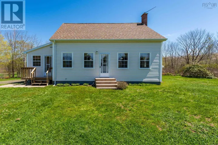 2096 North Range Crossroad, South Range, Nova Scotia B0W1H0