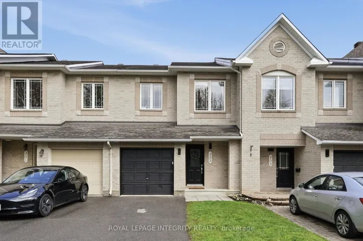 233 GREENRIDGE STREET, Ottawa, Ontario K1C7R8