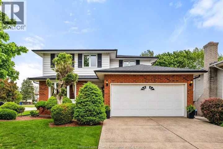 12076 ST. THOMAS CRESCENT, Tecumseh, Ontario N8N3V7