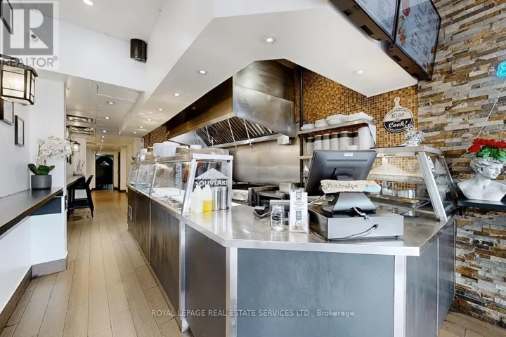 2184 BLOOR STREET W, Toronto (High Park North), Ontario M6S1N3