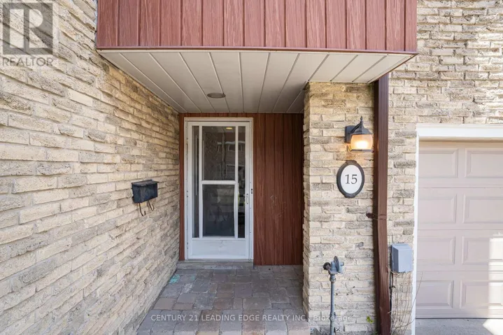 15 - 915 INVERHOUSE DRIVE, Mississauga (Clarkson), Ontario L5J4B2