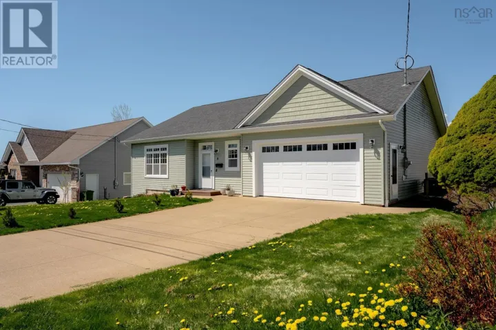 8 Alpine Drive, Dartmouth, Nova Scotia B2W1Z4