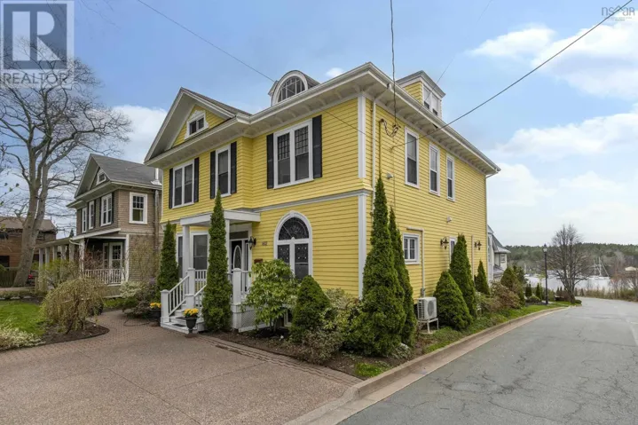 602 Francklyn Street, Halifax, Nova Scotia B3H3B4