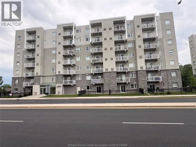 1675 BANWELL Unit# 502, Windsor, Ontario N8P1M9