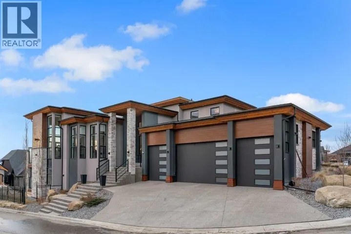 100 Elkton Close SW, Calgary, Alberta T3H1W6