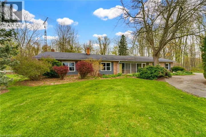 10 HUISMAN Lane, Hamilton, Ontario L8N2Z7