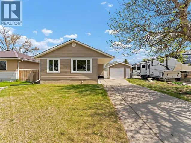 166 Mitchell Crescent NW, Medicine Hat, Alberta T1A6V4