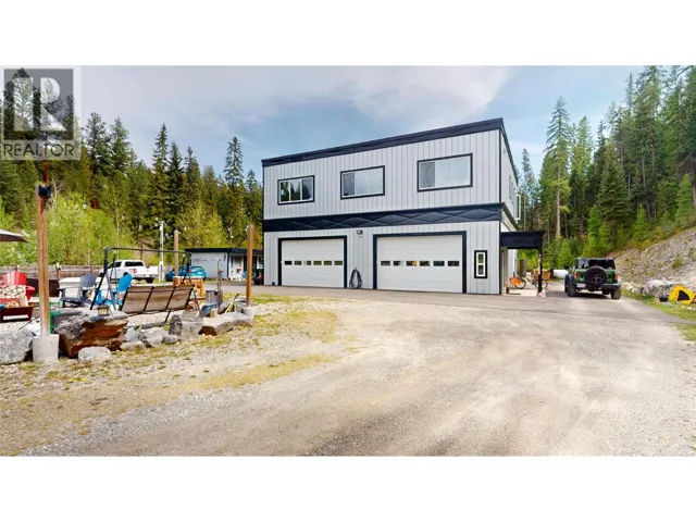 2325 King Street NW, Cranbrook, British Columbia V1C6S7