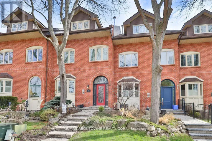 45 TRADEWIND DRIVE, Oakville (BR Bronte), Ontario L6L6K9