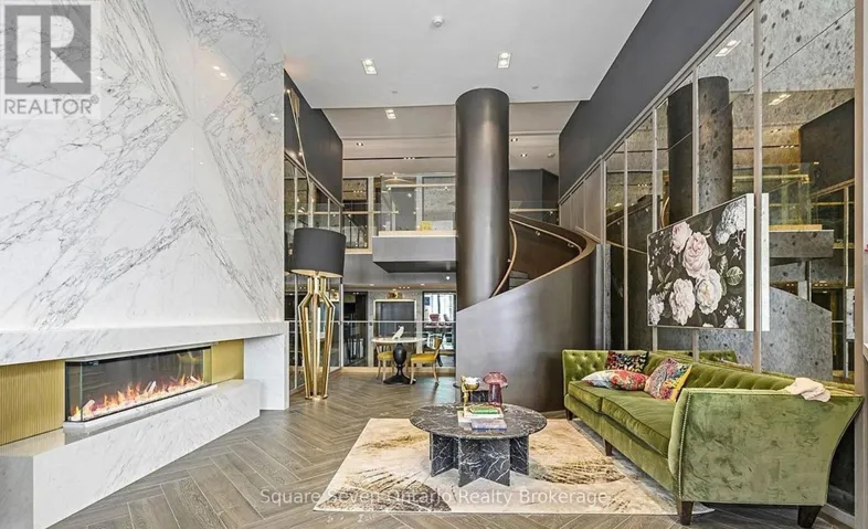 820 - 395 DUNDAS STREET, Oakville (GO Glenorchy), Ontario L6M4M2