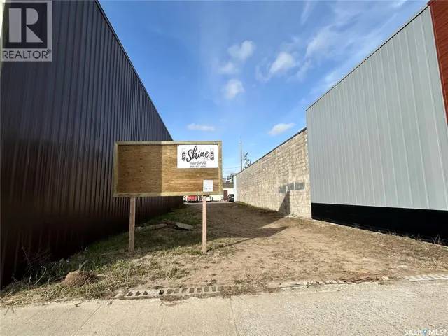 215 Centre STREET, Nipawin, Saskatchewan S0E1E0