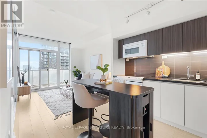 3011 - 75 QUEENS WHARF ROAD, Toronto (Waterfront Communities), Ontario M5V0J8