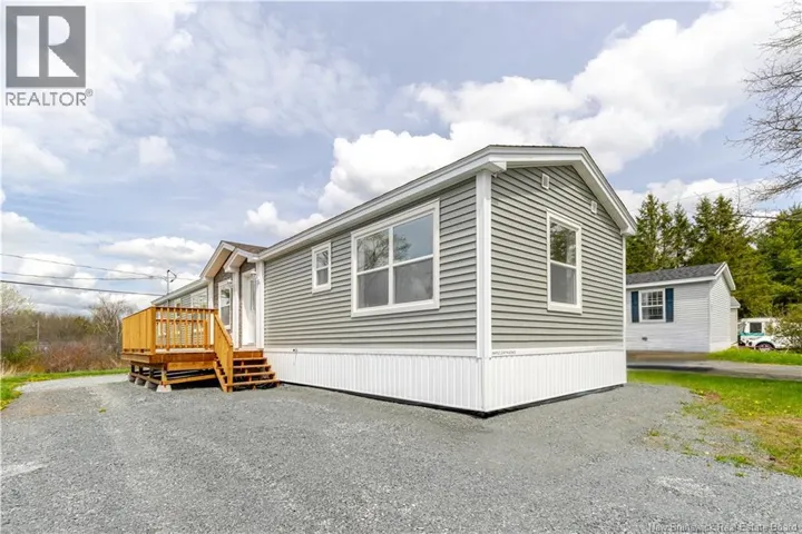 33 Tamarack Drive, Lincoln, New Brunswick E3B6V1