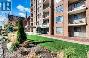 64 BENTON Street Unit# 705, Kitchener, Ontario N2G4L9