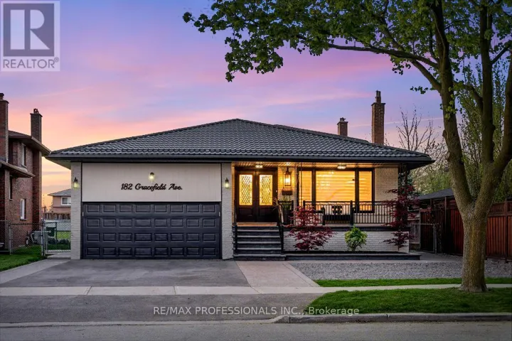 182 GRACEFIELD AVENUE, Toronto (Rustic), Ontario M6L1L8