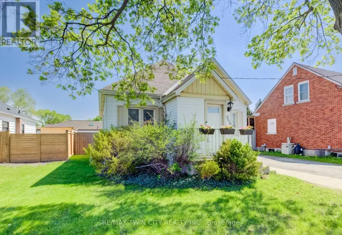 290 LANCASTER STREET W, Kitchener, Ontario N2H4V6