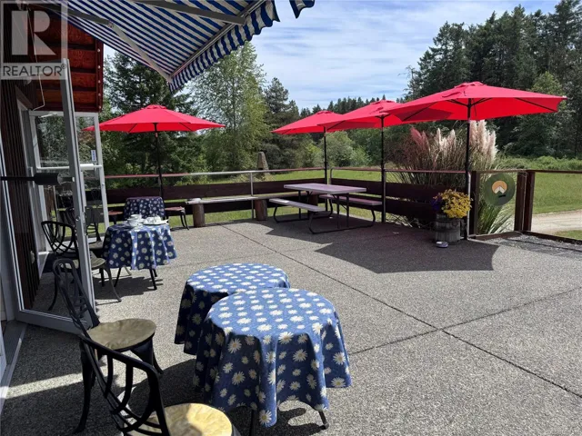 A 1872 Alberni Hwy, Coombs, British Columbia V9K1M9