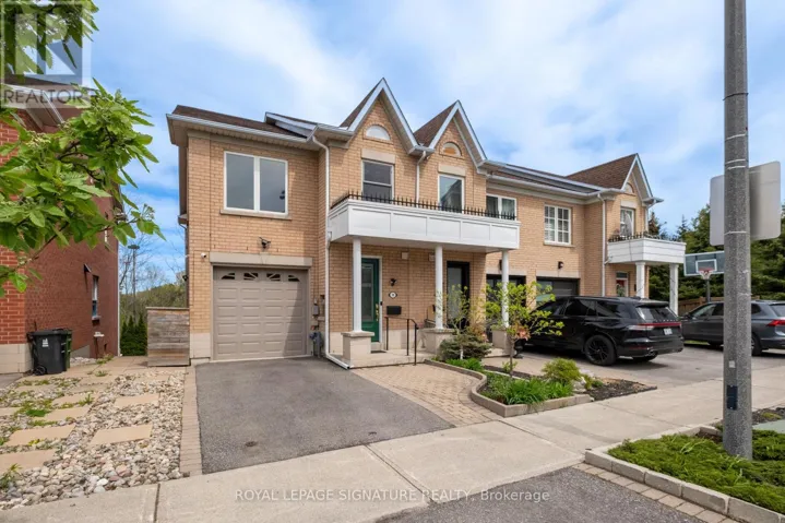 98 DALLIMORE CIRCLE, Toronto (Banbury-Don Mills), Ontario M3C4C5
