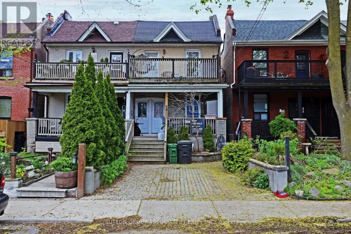 20 ASHDALE AVENUE, Toronto (Greenwood-Coxwell), Ontario M4L2Y7