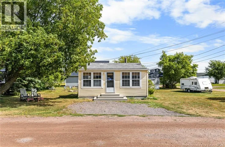 18 Pelican Avenue, Grand-Barachois, New Brunswick E4P7Z3