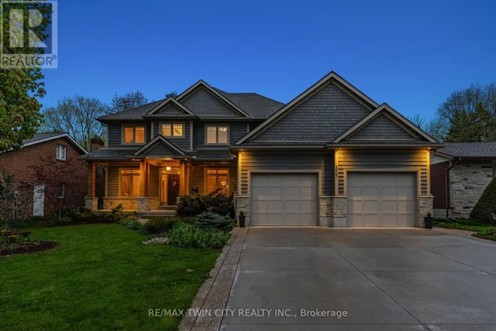 303 CASTLEFIELD AVENUE, Waterloo, Ontario N2K2M4