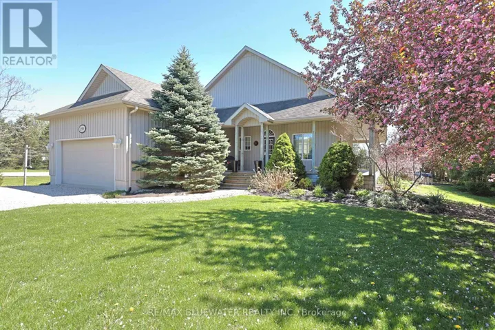 295 MAIN STREET, Lambton Shores (Thedford), Ontario N0M2N0