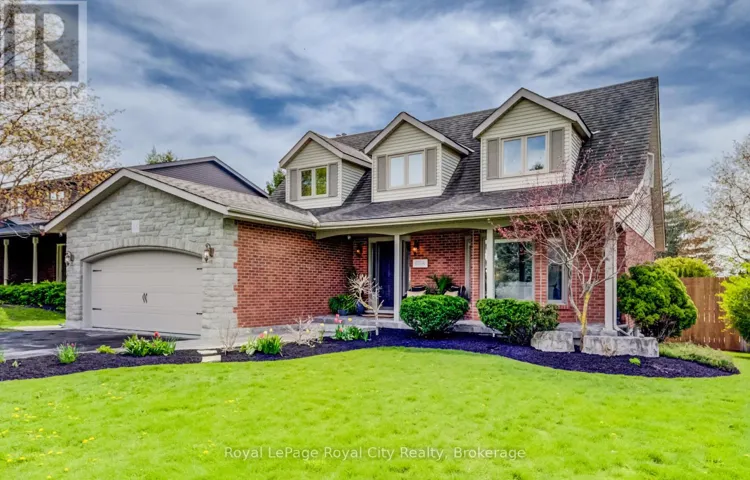 15 JOANN CRESCENT, Centre Wellington (Elora/Salem), Ontario N0B1S0