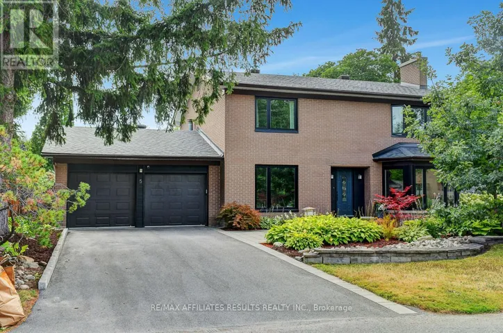 5 TIFFANY CRESCENT, Ottawa, Ontario K2K1W1