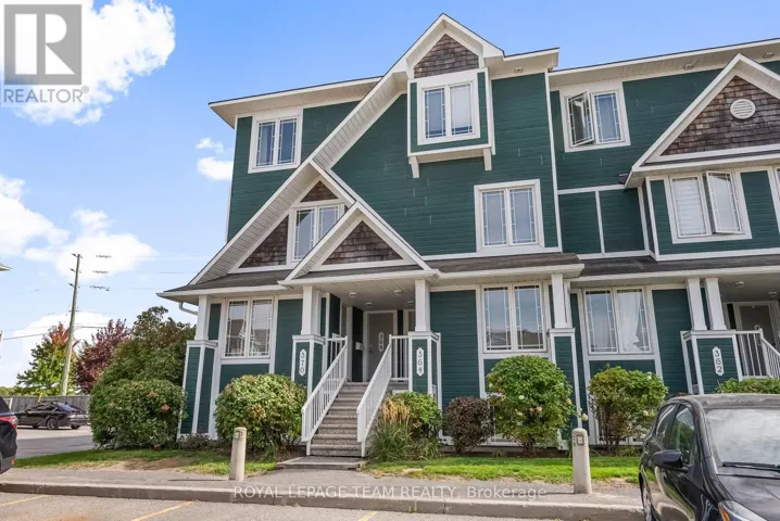 368 CROWNRIDGE DRIVE, Ottawa, Ontario K2M3A4