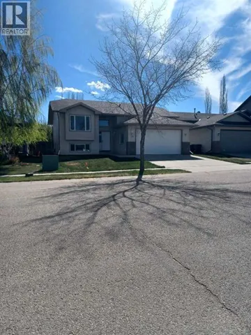 13 Firdale Road, Sylvan Lake, Alberta T4S2L2