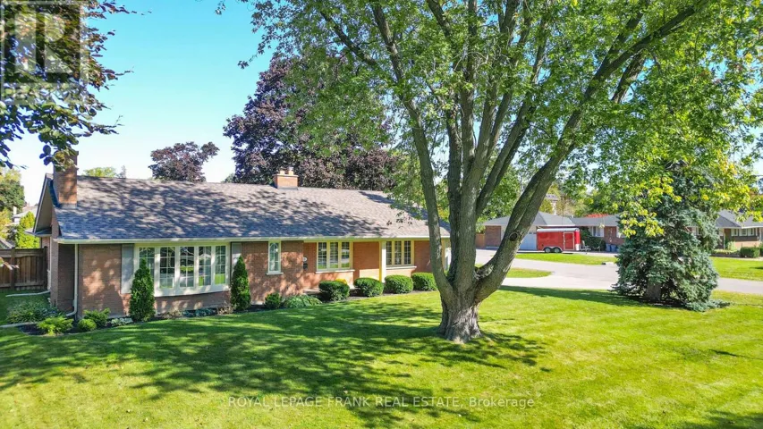 401 FAIRVIEW DRIVE, Whitby (Lynde Creek), Ontario L1N3A9